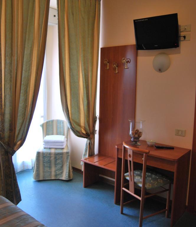 Hotel Acerboli Rimini Zimmer foto