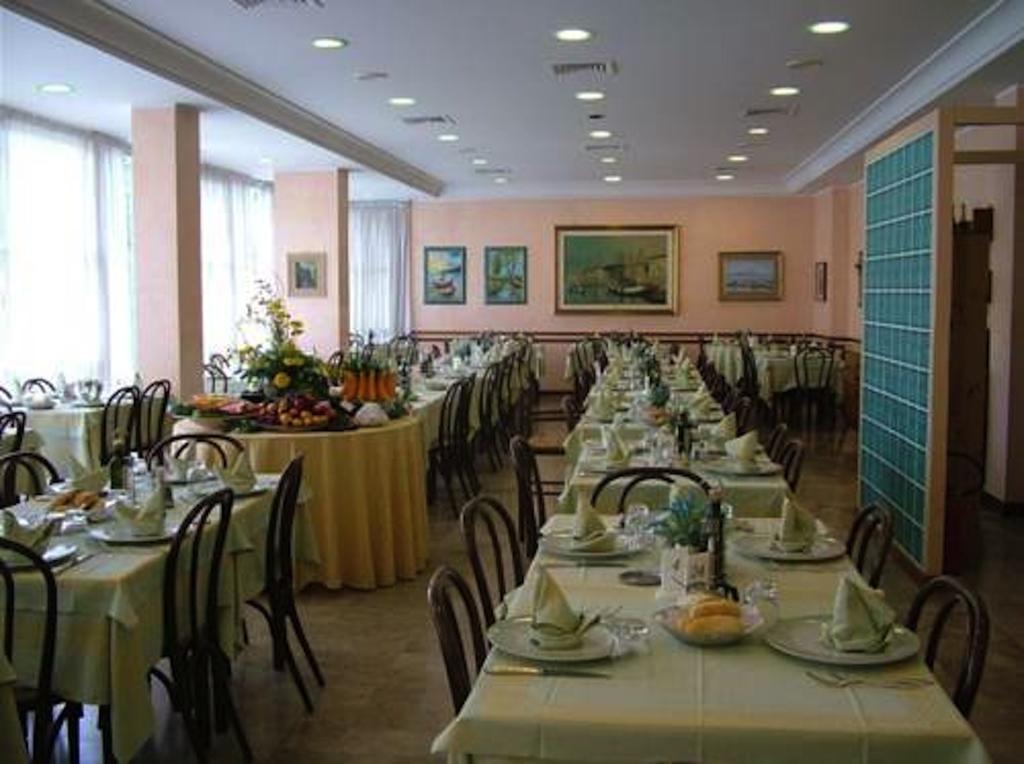 Hotel Acerboli Rimini Exterior foto